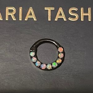 Maria tash 6.5 mm 14 Karat black opal black gold horizontal eternity earring NEW